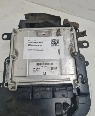 Mitsubishi Carisma Engine control unit/module MR577027