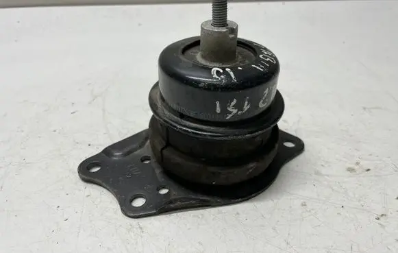 Skoda Fabia Mk2 (5J) Engine mount bracket 6Q0199262BF