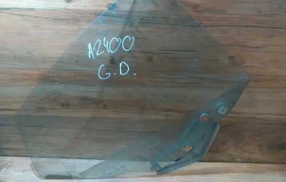 Mazda 323 Rear door window glass