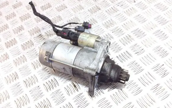 Volkswagen Golf VII Starter motor 02M911024B