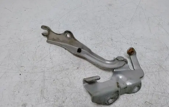 Mazda 3 I Engine bonnet/hood hinges