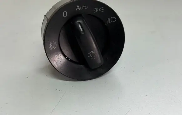Volkswagen PASSAT B6 Light switch 1K0941431