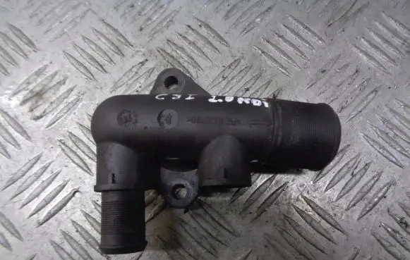 Thermostat/thermostat housing