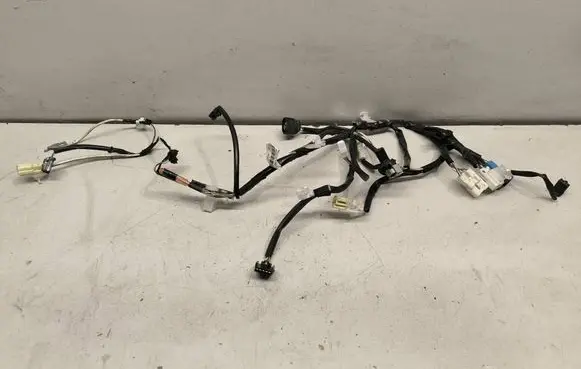 Toyota Avensis T270 Tailgate/trunk wiring harness 82185