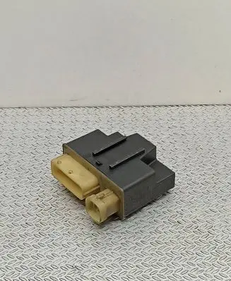 Peugeot 308 Glow plug pre-heat relay 9662570880