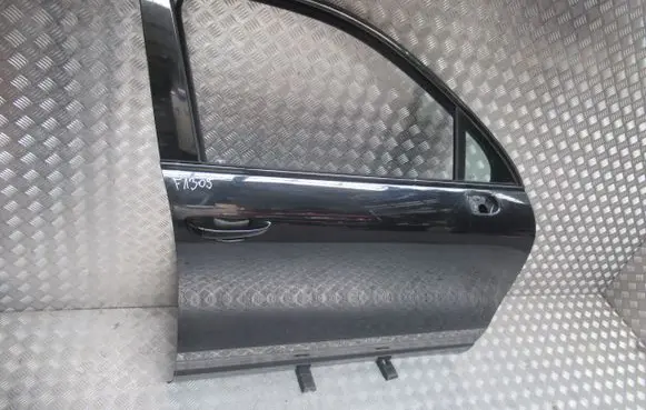 Porsche Cayenne (92A) Front door 7P0831312B