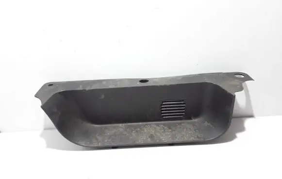 Renault Trafic III (X82) Front sill trim cover 768510190R