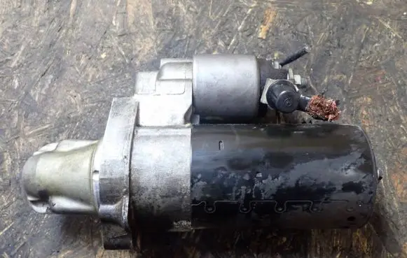 Mercedes-Benz GL X166 Starter motor 1005831996