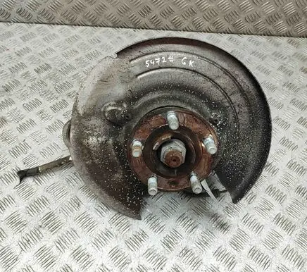 Rear wheel hub