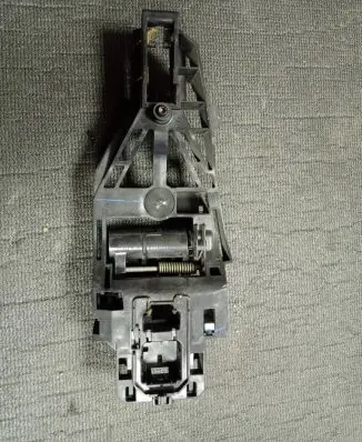 Front door exterior handle/bracket
