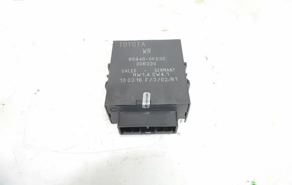 Toyota Avensis T270 Engine control unit/module 859400F030