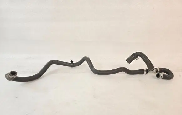 Engine coolant pipe/hose