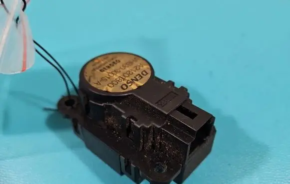 A/C air flow flap actuator/motor