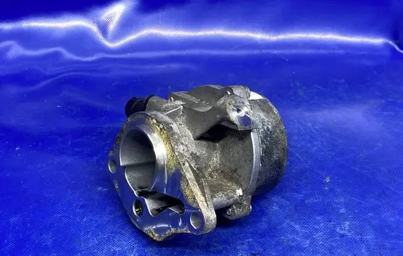 Nissan Qashqai Vacuum pump 8201005306C 7006730303 12T2900394