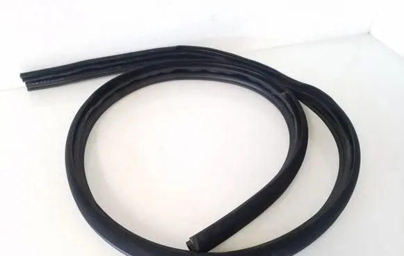 Mercedes-Benz E C207 W207 Front door rubber seal A2076920476