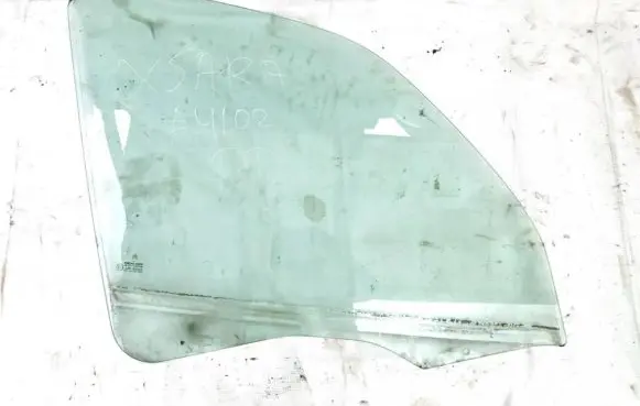 Citroen Xsara Picasso Front door window glass four-door