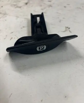Mercedes-Benz E W211 Hand brake release handle 2114270020 70050001