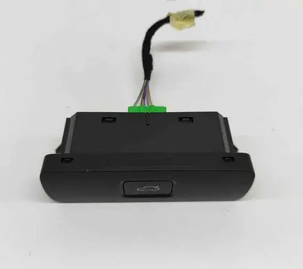Volvo XC40 Tailgate/boot open switch button 32350330