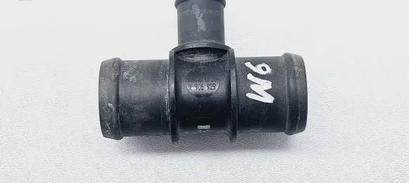 Volkswagen Multivan T5 Engine coolant pipe/hose N906929