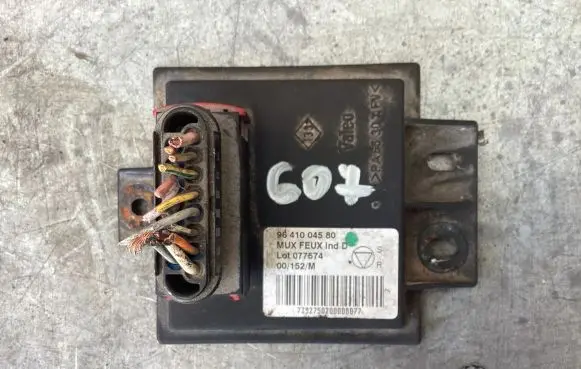 Peugeot 607 Light module LCM 9641004580 077574 7322750200008077