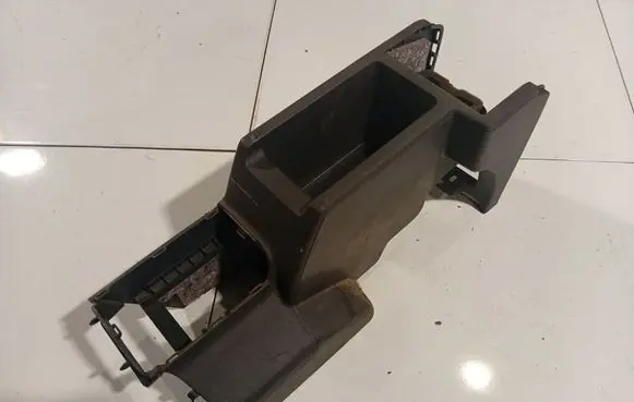 Opel Vectra C Center console