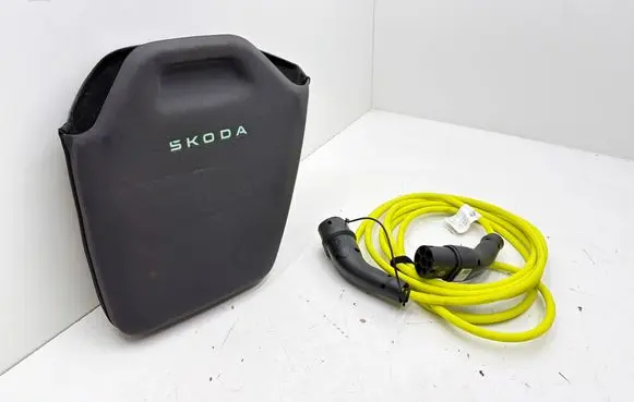 Skoda Enyaq iV Electric car charging cable 1EA971639L 089110432 089119341