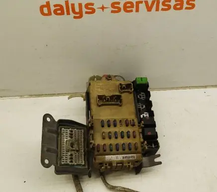 Subaru Outback Fuse box set JB200400