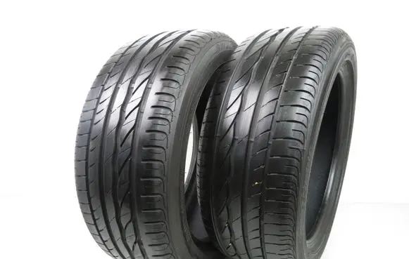 Volkswagen Golf V R16 summer tire 