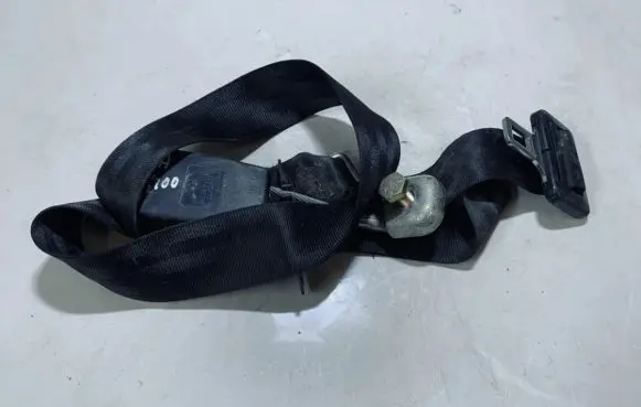 Audi A4 S4 B6 8E 8H Middle seatbelt (rear) 8e0857713 560977200