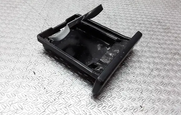 Suzuki Grand Vitara I Car ashtray