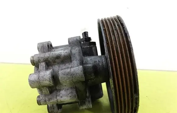 Citroen C5 Power steering pump 9636086680