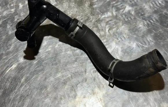 Citroen DS4 Engine coolant pipe/hose 9671124980