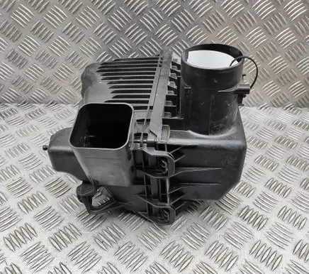 Lexus RX V Air filter box 1781237040