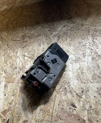 Opel Combo C Rear door lock 9186698