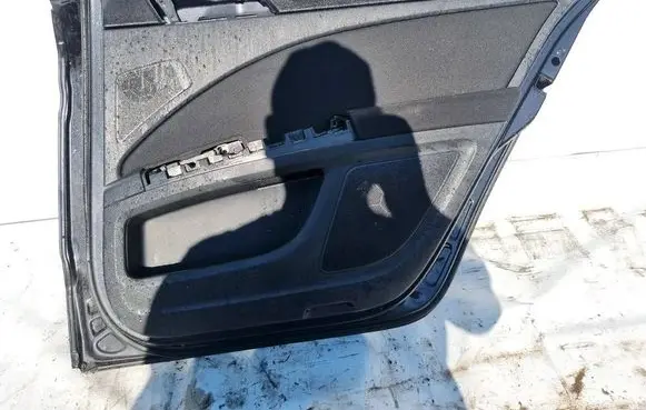 Skoda Superb B6 (3T) Rear door card panel trim
