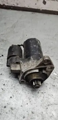 Volkswagen Golf IV Starter motor 020911023F 000112106