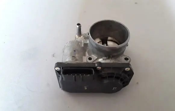 Toyota Verso Throttle valve 220300T050
