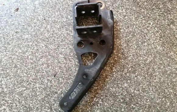 Audi A6 S6 C6 4F Radiator support slam panel bracket 4F0805499