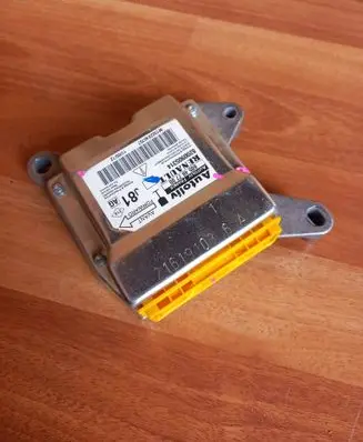 Renault Espace - Grand espace IV Airbag control unit/module 8200905314 605487700 M132ZX40757