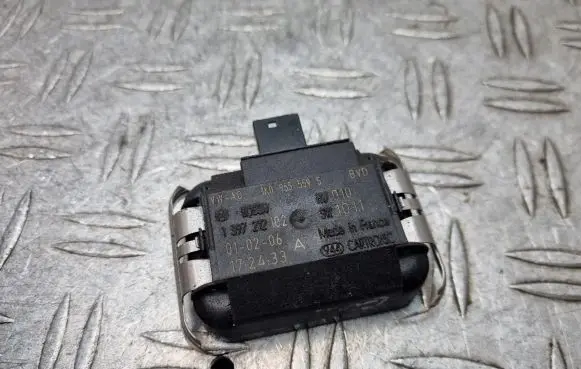 Volkswagen Golf Plus Rain sensor 1K0955559S