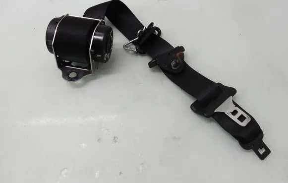 Ford Focus C-MAX Middle seatbelt (rear) 601597800D