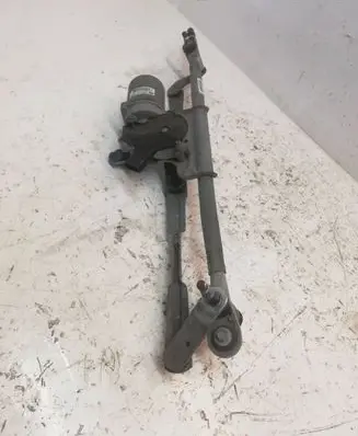 Front wiper linkage and motor