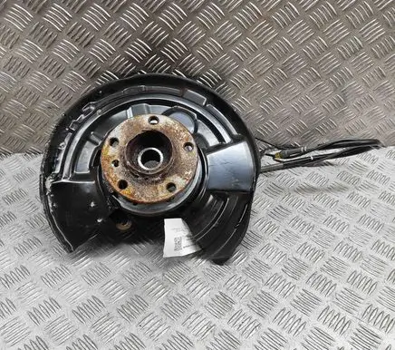 BMW 2 F22 F23 Rear wheel hub 6792516