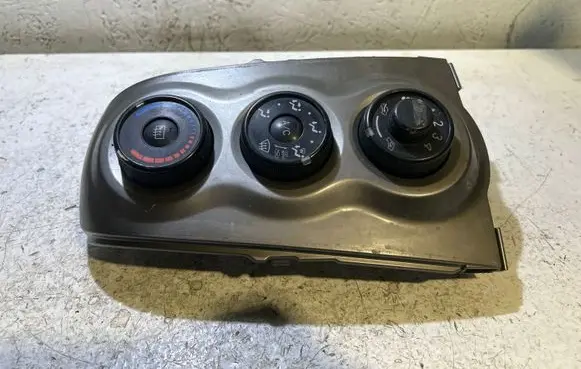 Toyota Yaris Climate control unit 554060D190