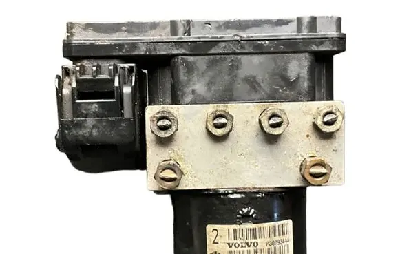 Volvo XC90 ABS Pump P30793444 30793445