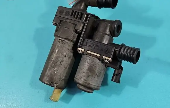 BMW X3 E83 Coolant heater control valve 8369807 IMPRK1558184
