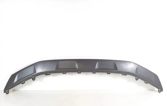 Front bumper lip