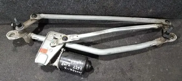 Mazda 3 I Front wiper linkage and motor