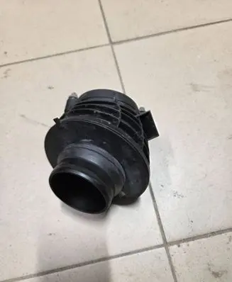 BMW X5 G05 Air intake duct part 8576294