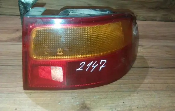 Nissan Primera Rear/tail lights 023135